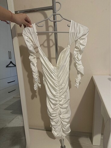 H&M beyaz elbise