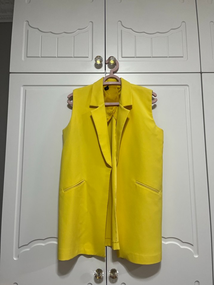 Düğmeli Sarı Kadın Yelek - Görsel 2