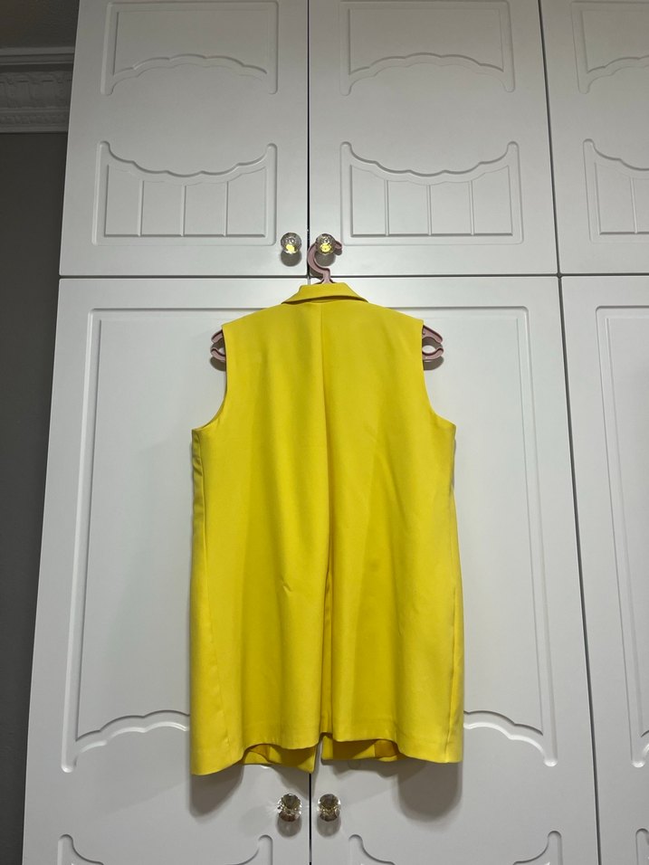 Düğmeli Sarı Kadın Yelek - Görsel 3