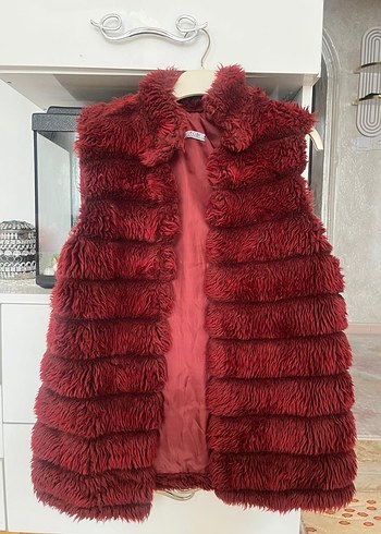 Kırmızı Kürklü Kadın Yelek - Görsel 2