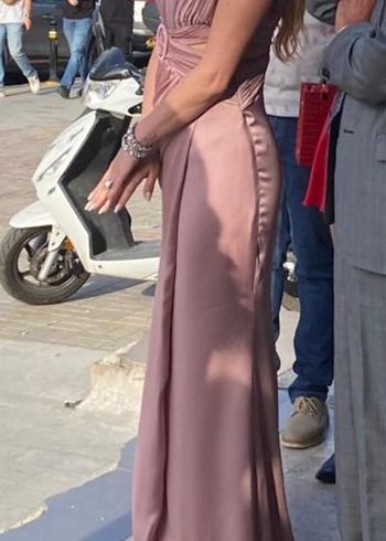 Diğer Kadın Uzun abiye