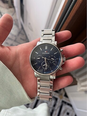 Tommy Hilfiger Saat