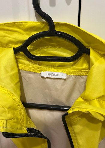 Sarı Kapüşonlu Midi Kadın Yağmurluk - Görsel 3