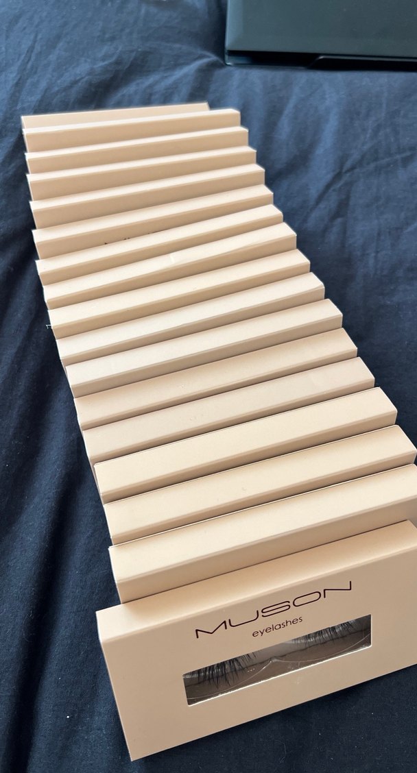 Muson Gri Takma Kirpik - Görsel 2