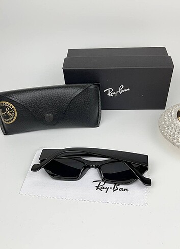  Beden gri Renk RAY-BAN GÜNEŞ GÖZLÜĞÜ
