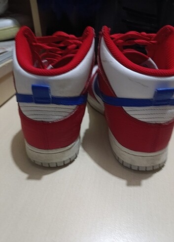 Nike Air Jordan mid 1