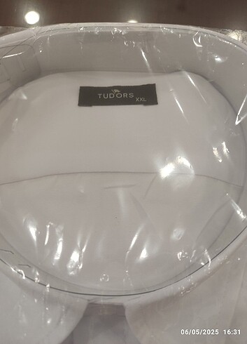 2xl Beden Tudors gömlek,beyaz