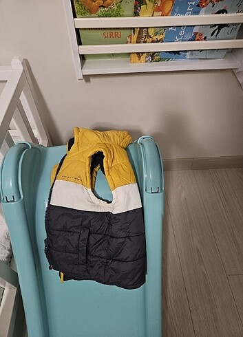 24-36 Ay Beden sarı Renk Lcw yelek