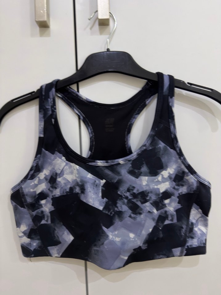 Gri Batik Desenli Kısa Spor Sütyeni - Görsel 4