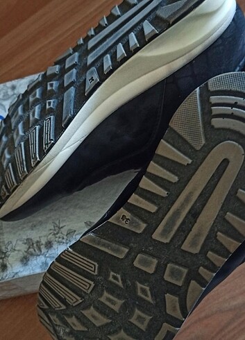 38 Beden İnci sneaker
