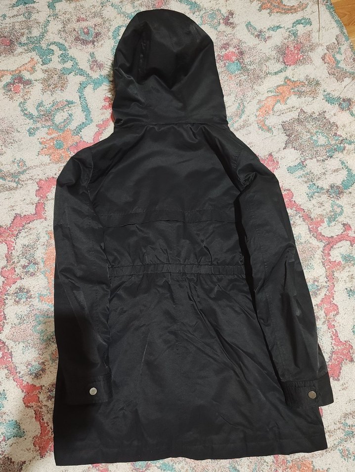 Kürk Detaylı Siyah Kadın Kışlık Mont - Görsel 3