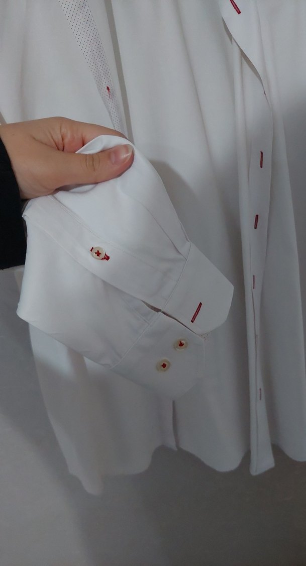 Beyaz Düğmeli Erkek Gömlek - Görsel 3