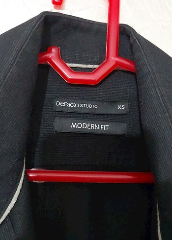 Siyah Düğmeli Erkek Gömlek - Görsel 2