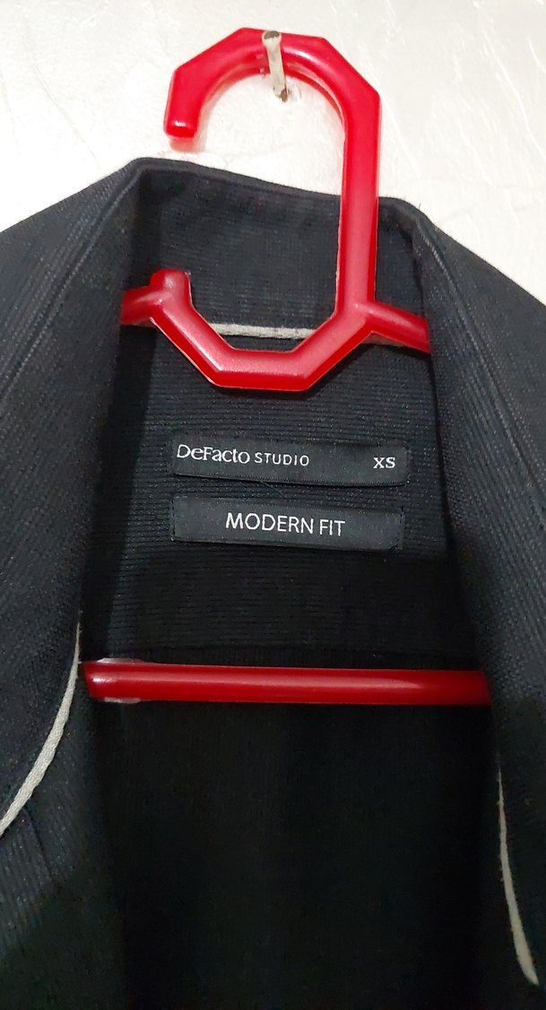 Siyah Düğmeli Erkek Gömlek - Görsel 2