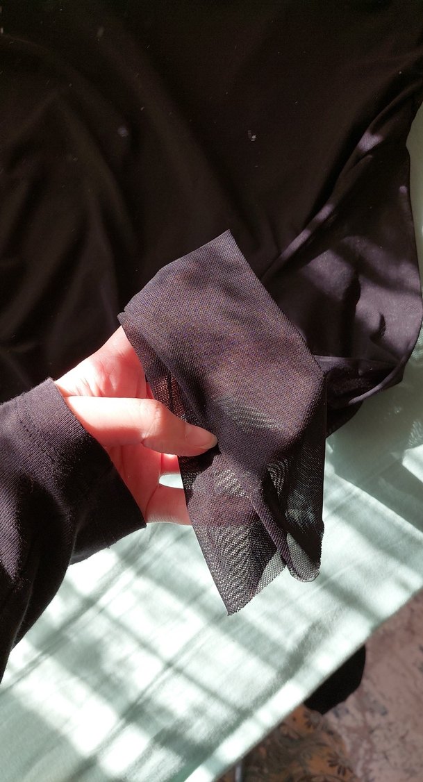 Uzun Kollu Siyah Drapeli Tek Kol Elbise - Görsel 4