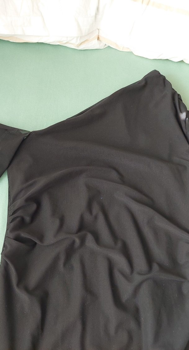 Uzun Kollu Siyah Drapeli Tek Kol Elbise - Görsel 3