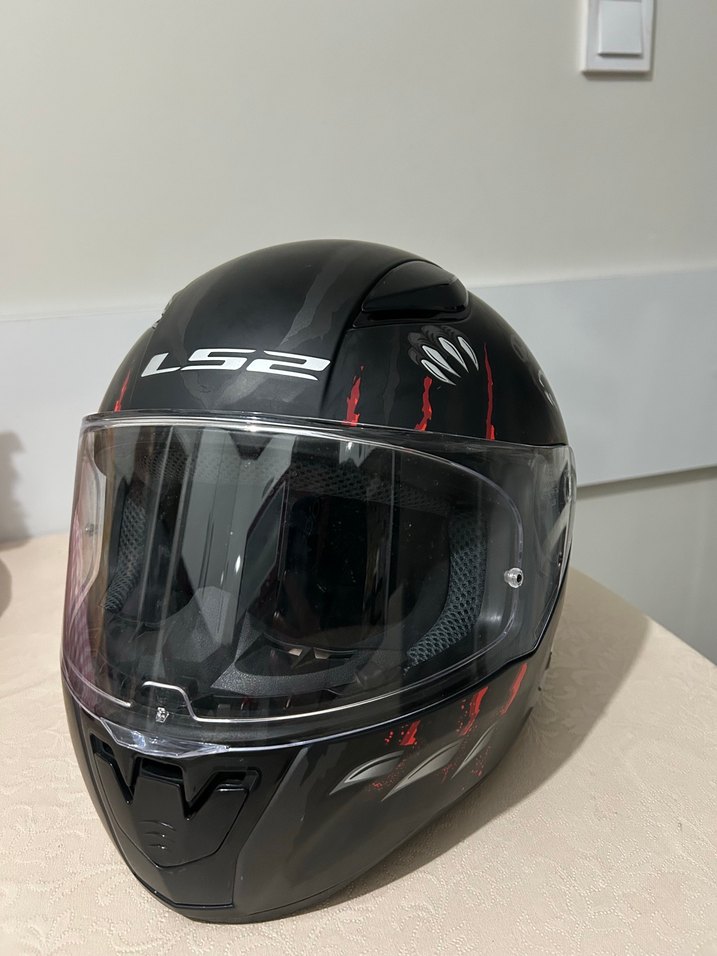 LS2 sıfıra yakın çok az kullanılmış motorsiklet kaskı - Görsel 3