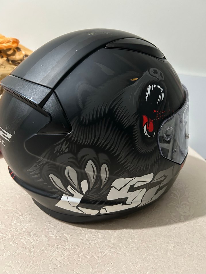 LS2 sıfıra yakın çok az kullanılmış motorsiklet kaskı - Görsel 2