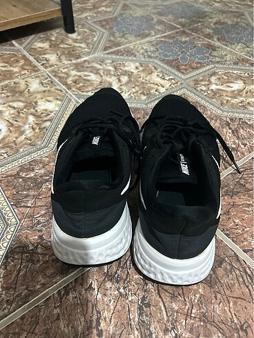 39 Beden Nike spor ayakkabı