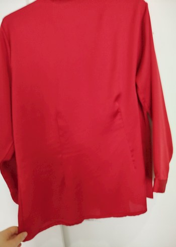 Kırmızı Parlak Saten Düğmeli Kadın Gömlek - Görsel 5