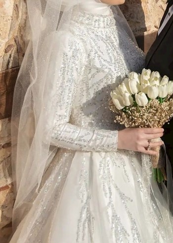 Uzun Kollu Yüksek Yakalı Prenses Gelinlik - Görsel 3