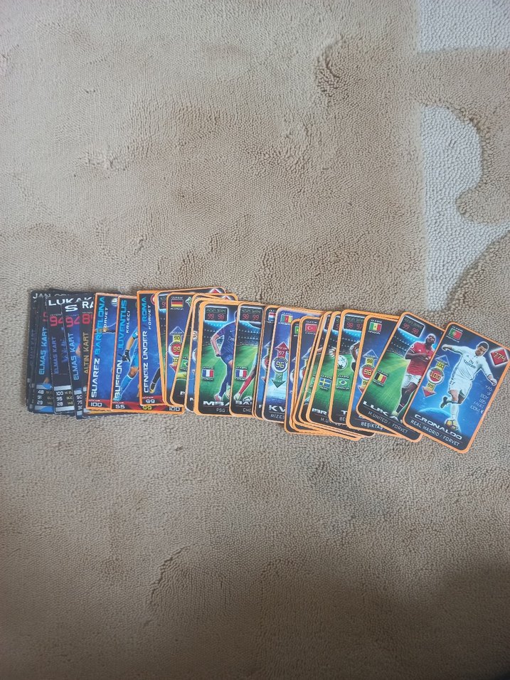 44 adet futbolcu kartı - Görsel 3