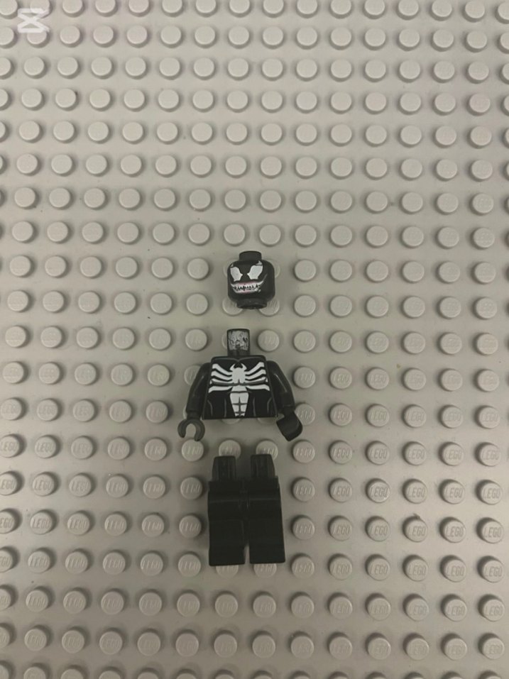 Siyah Venom Lego Figürü - Görsel 2