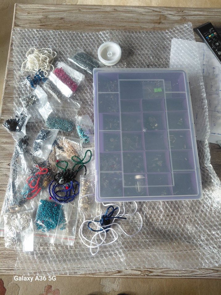 Mor Çok Bölmeli Takı Kutusu ve malzemeleri - Görsel 3