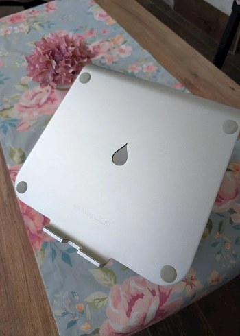 Alüminyum Macbook standı - Görsel 7