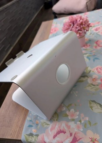 Alüminyum Macbook standı - Görsel 2