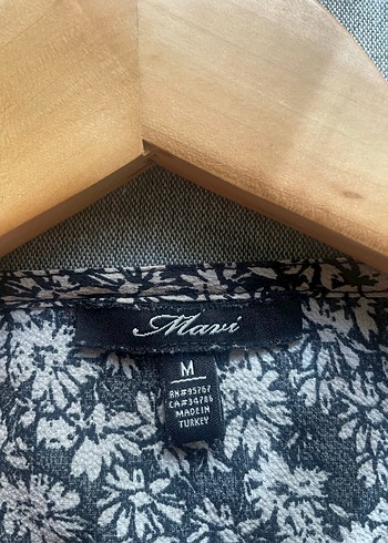 V Yaka, Düğmeli, Uzun Kollu Kadın Bluz Mavi Jeans - Görsel 7