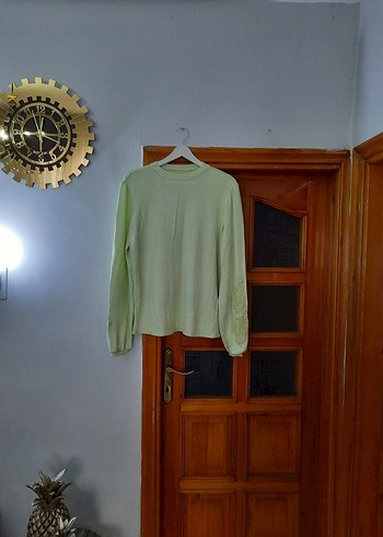 yeşil kolu işlemeli salaş bluz