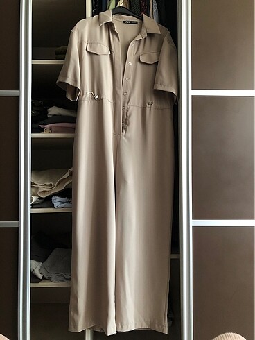 Zara model