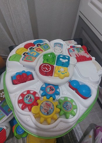 Baby Clementoni aktivite masası