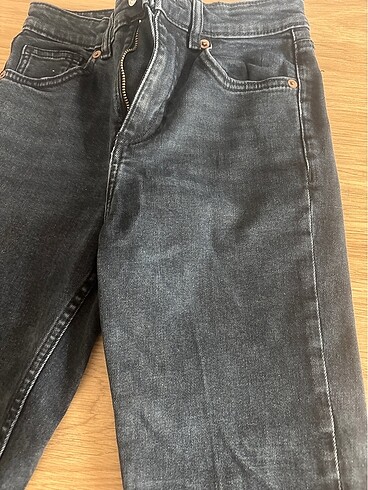 34 Beden Zara flare model paçası kesik jean
