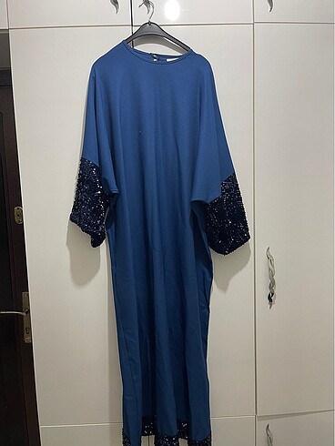 Elbise standart beden 52-54 olur