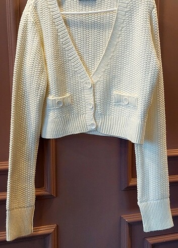 CROP HIRKA
