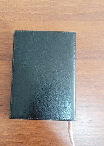 Çizgisiz deri kaplı defter