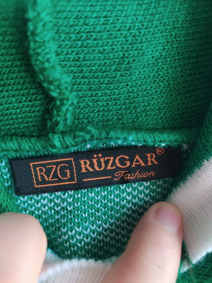 Kapüşonlu Uzun Yeşil Desenli Örgü Kazak - Görsel 2