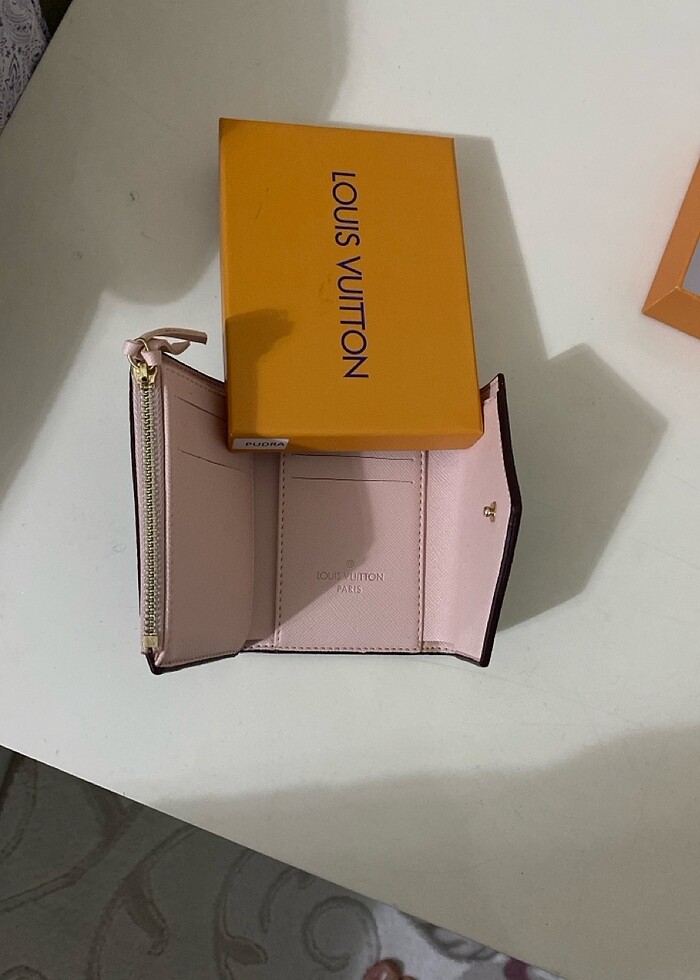 LOUIS VUITTON - Görsel 3