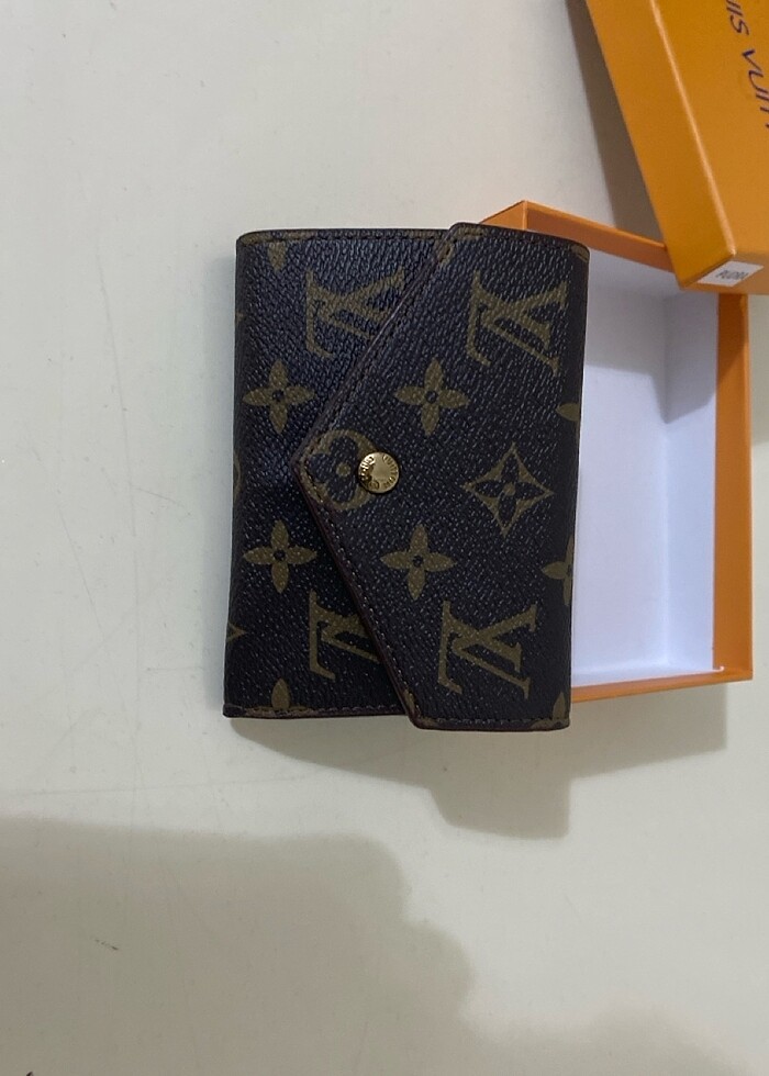 LOUIS VUITTON - Görsel 2