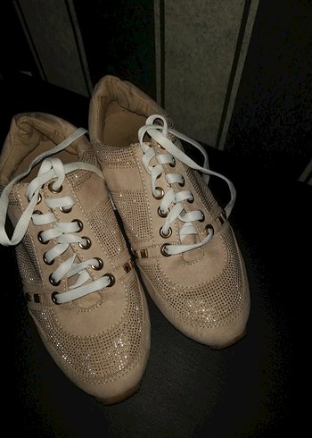 Nine West Sorunsuz