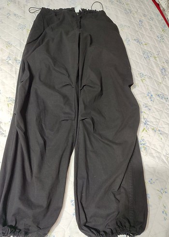 Siyah Kadın Salaş Kumaş Pantolon - Görsel 2