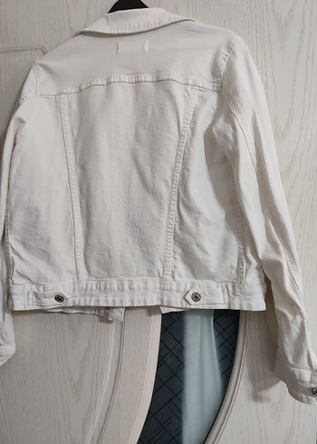 Beyaz Düğmeli Kadın Denim Ceket - Görsel 2