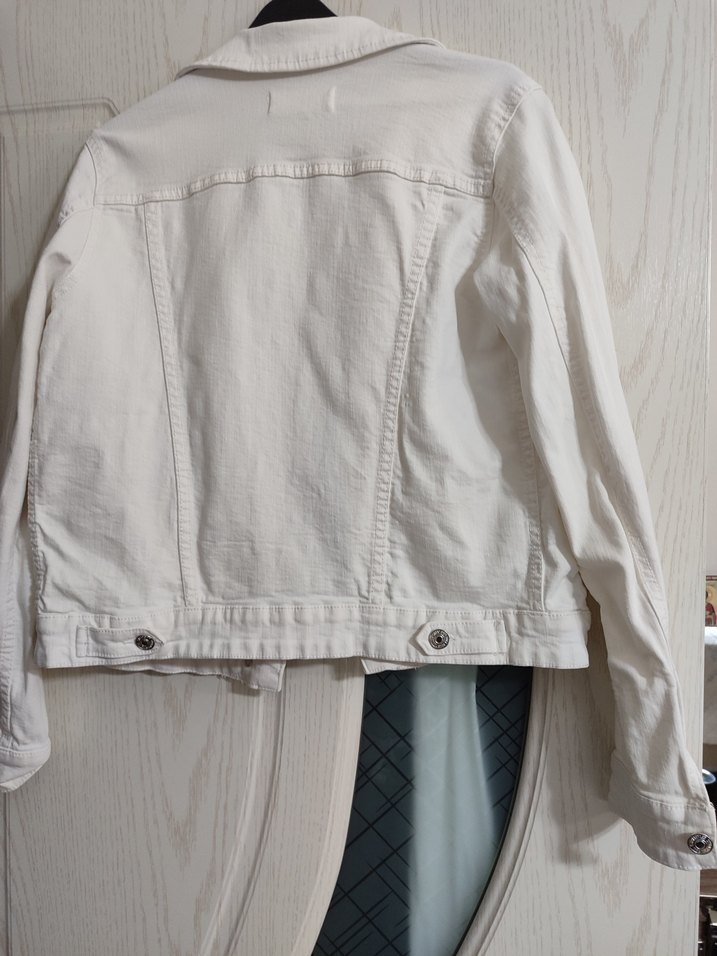 Beyaz Düğmeli Kadın Denim Ceket - Görsel 2