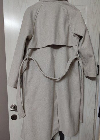 Stradivarius Kadın Beyaz Midi Yün Kaban - Görsel 3