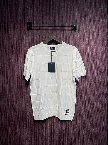 l Beden beyaz Renk Louis Vuitton Tshirt