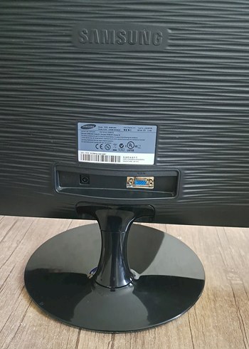 Siyah Samsung Bilgisayar Monitörü - Görsel 7