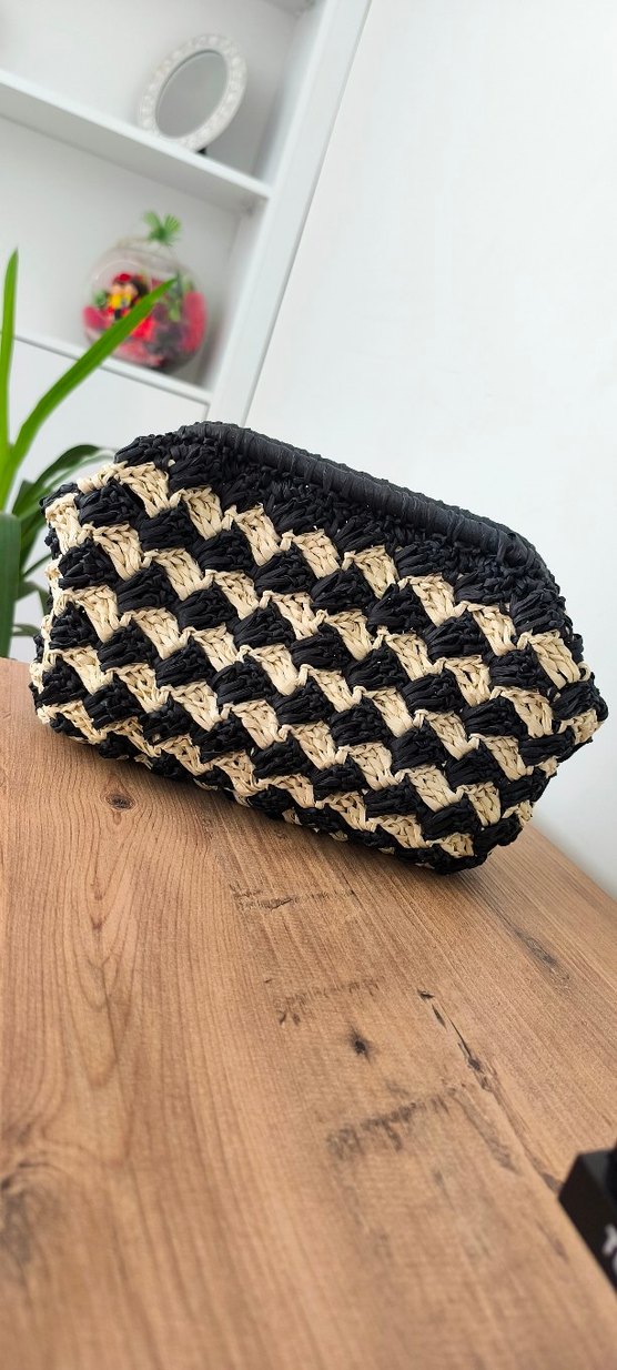 Siyah Beyaz Örgü Çanta - Görsel 4