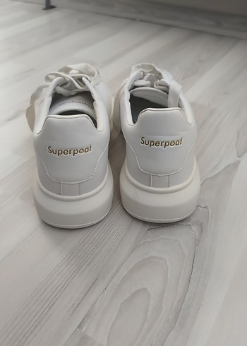 Beyaz Minimalist Stiletto Topuklu unisex Spor Ayakkabı - Görsel 3